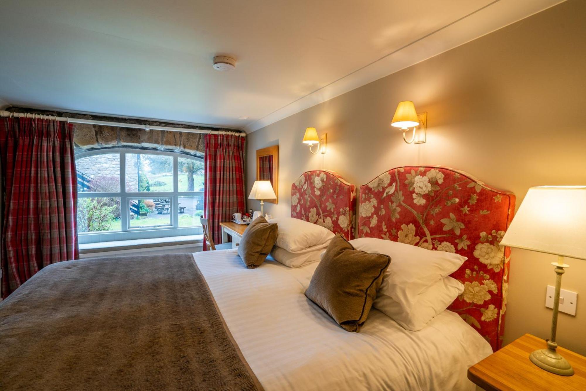 The Pheasant Inn Falstone Екстер'єр фото